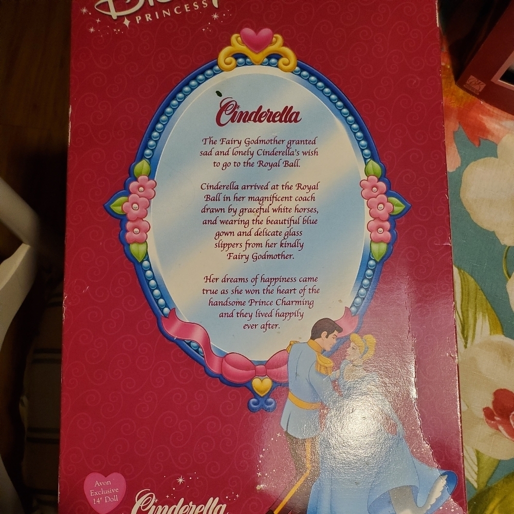 Disney Princess Belle - Picture 5 of 8